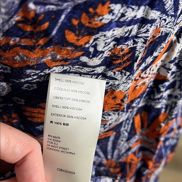 Maeve by Anthropologie Cathy Pleated Blouse Blue Jungle Print Size S - Picture 6 of 11